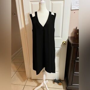 (C) BCBGMAXAZRIA BLACK BITANY CUTOUT SHIFT DRESS